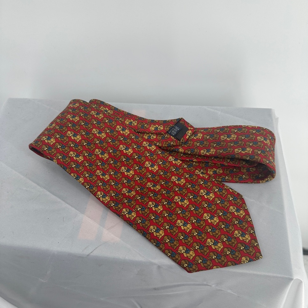 Vintage BURBERRY'S Made in England Red 100% Silk Basset Hound Pattern Neck Tie